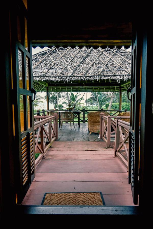 Hotel Ameya Kerala à Alappuzha Extérieur photo