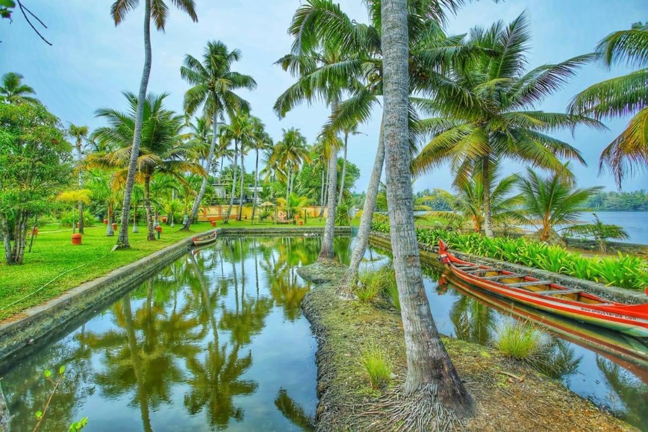 Hotel Ameya Kerala à Alappuzha Extérieur photo