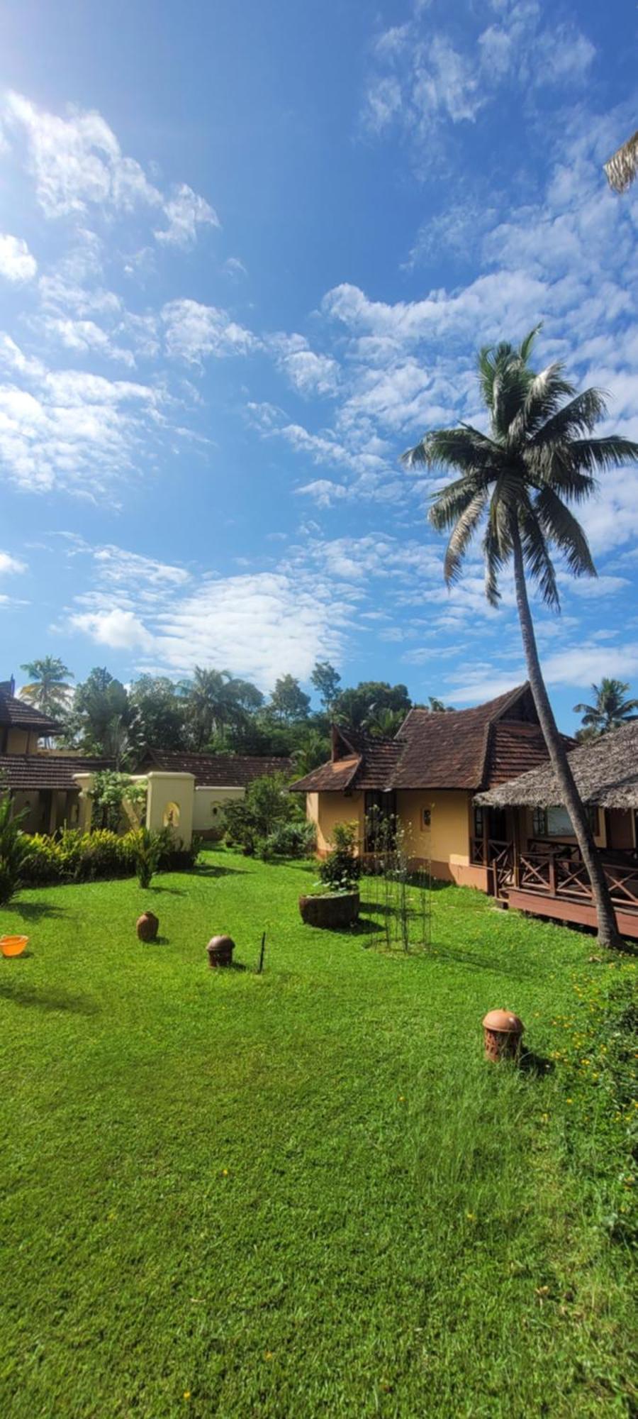 Hotel Ameya Kerala à Alappuzha Extérieur photo