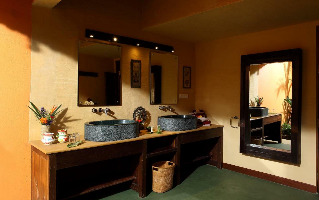 Hotel Ameya Kerala à Alappuzha Extérieur photo