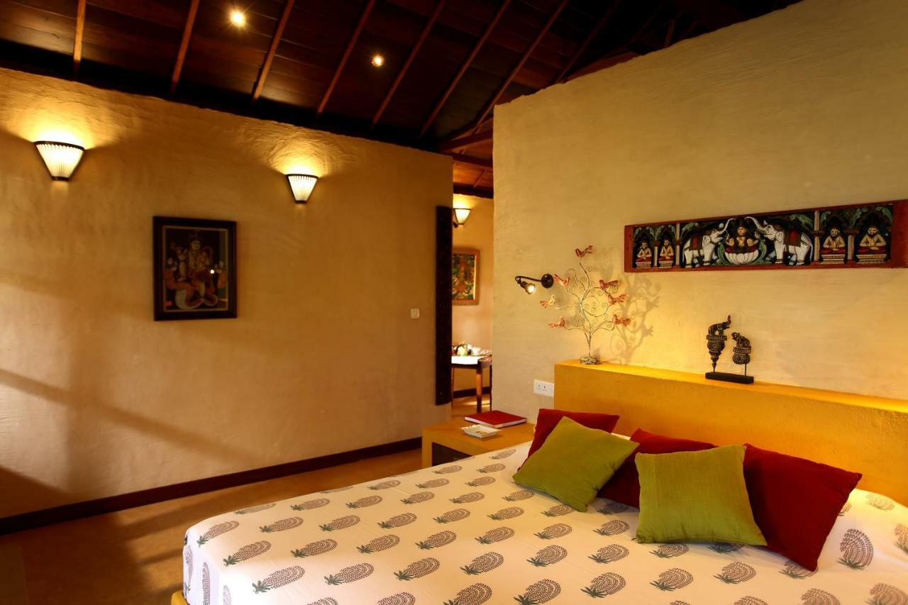 Hotel Ameya Kerala à Alappuzha Extérieur photo